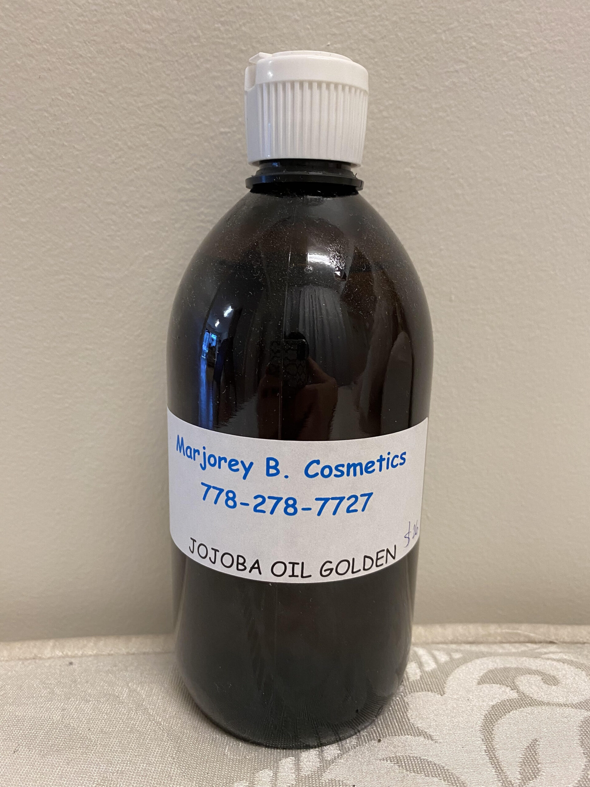 Jojoba-Oil-Golden-1.jpg